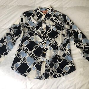 Tory Burch 100% silk blouse. Navy and sky blu and white with link chain pattern.